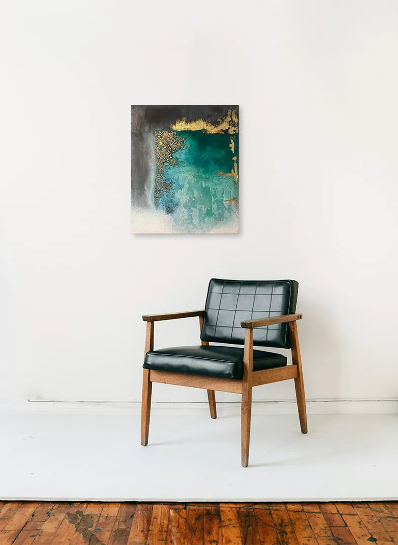 Hidden lake/gold stone